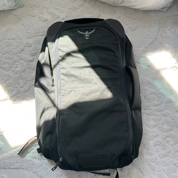 Osprey Black and Gray Men's Backpack - Picture 3 of 12